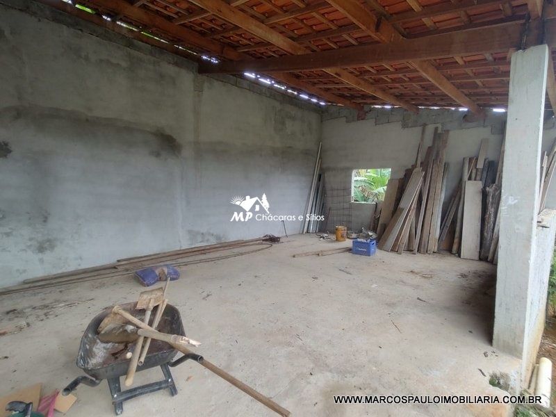 CHÁCARA MARAVILHOSA AO LADO DA CIDADE