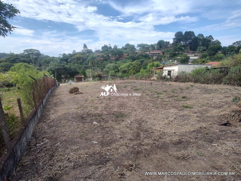 TERRENO PRÓXIMO A CIDADE!!