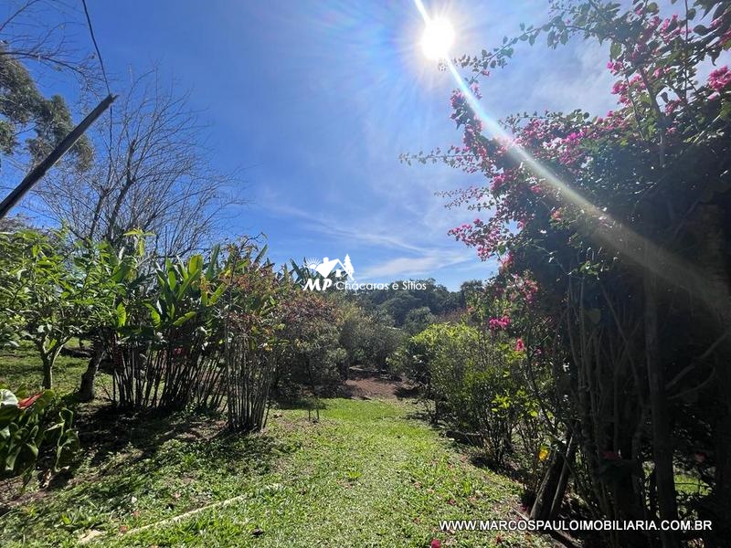 CHÁCARA ESPETACULAR PRÓXIMA A CIDADE
