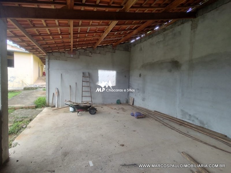 CHÁCARA MARAVILHOSA AO LADO DA CIDADE