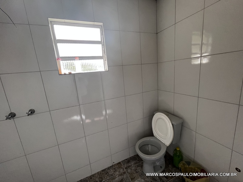 LINDO SÍTIO A MEIO A NATUREZA!!