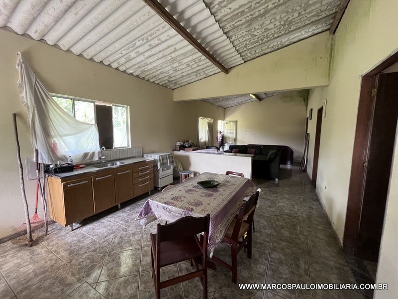 LINDO SÍTIO A MEIO A NATUREZA!!