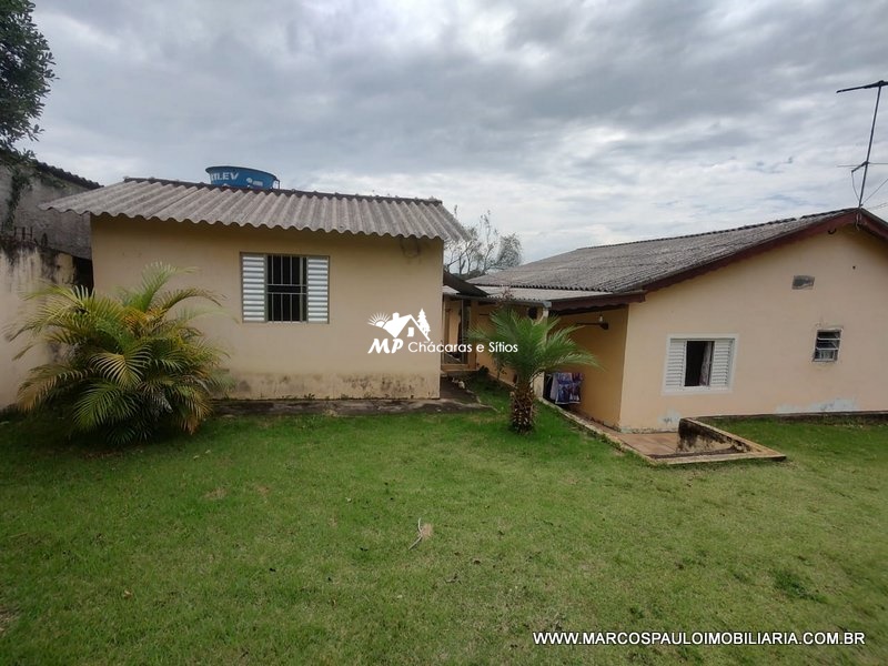 CHÁCARA MARAVILHOSA AO LADO DA CIDADE