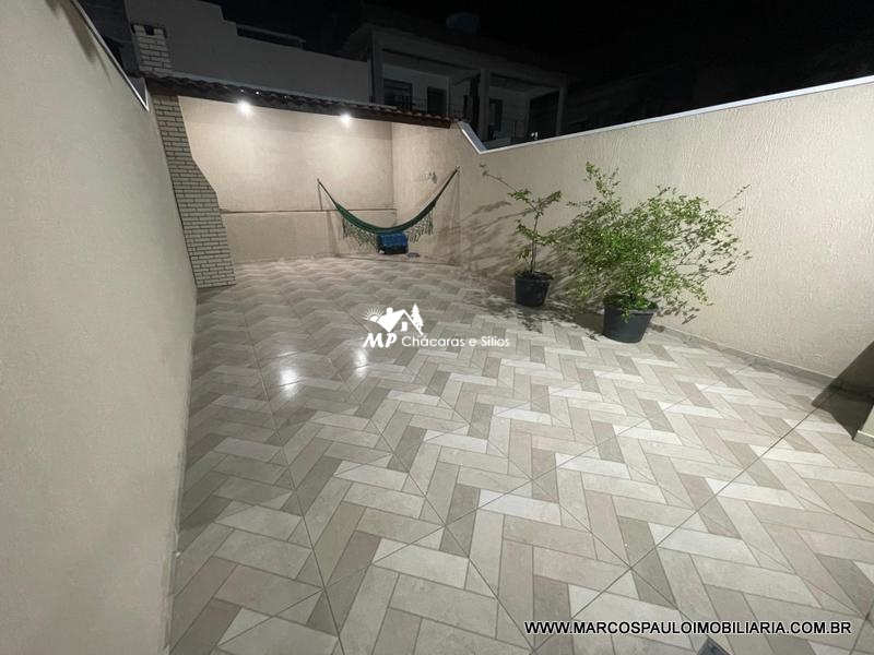 SOBRADO NO MELHOR BAIRRO DA CIDADE!!