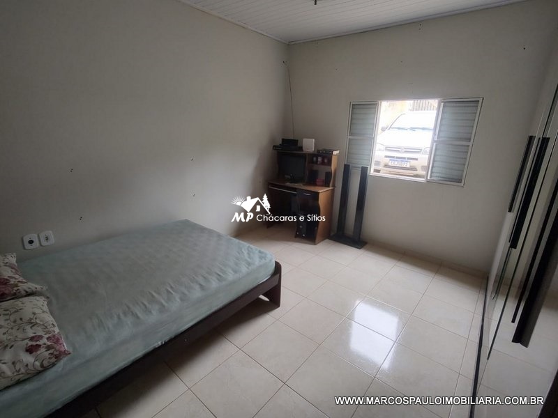 CHÁCARA MARAVILHOSA AO LADO DA CIDADE