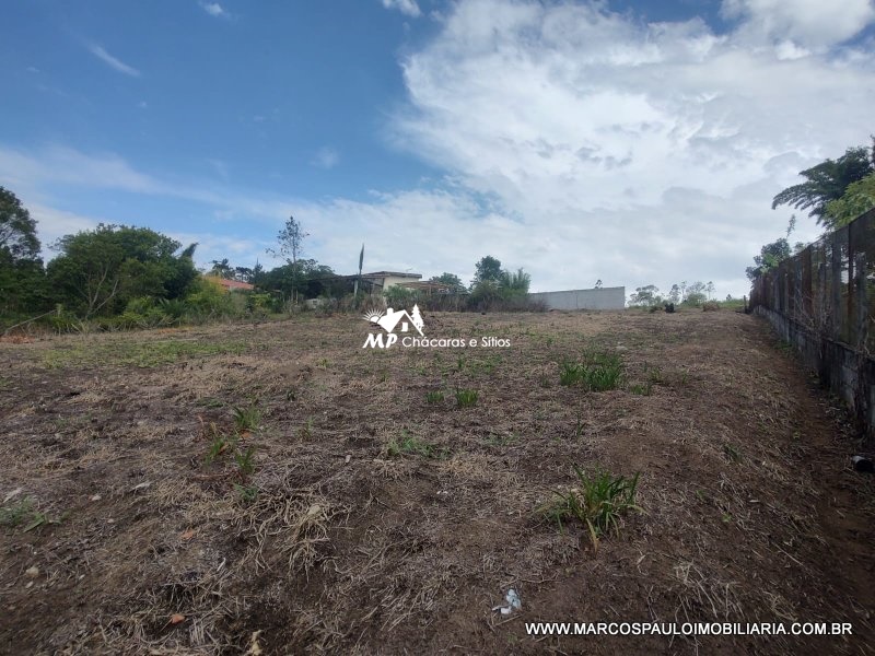 TERRENO PRÓXIMO A CIDADE!!
