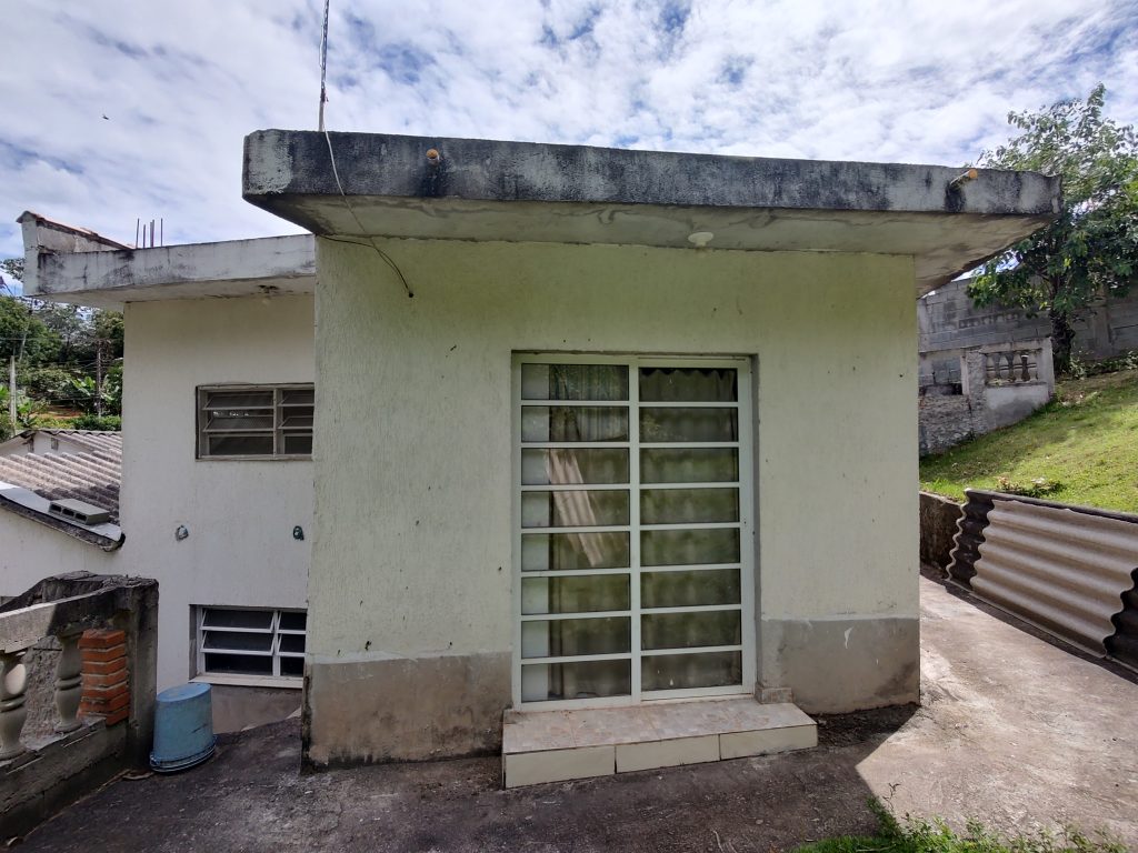 EXCELENTE CHÁCARA DE FÁCIL ACESSO