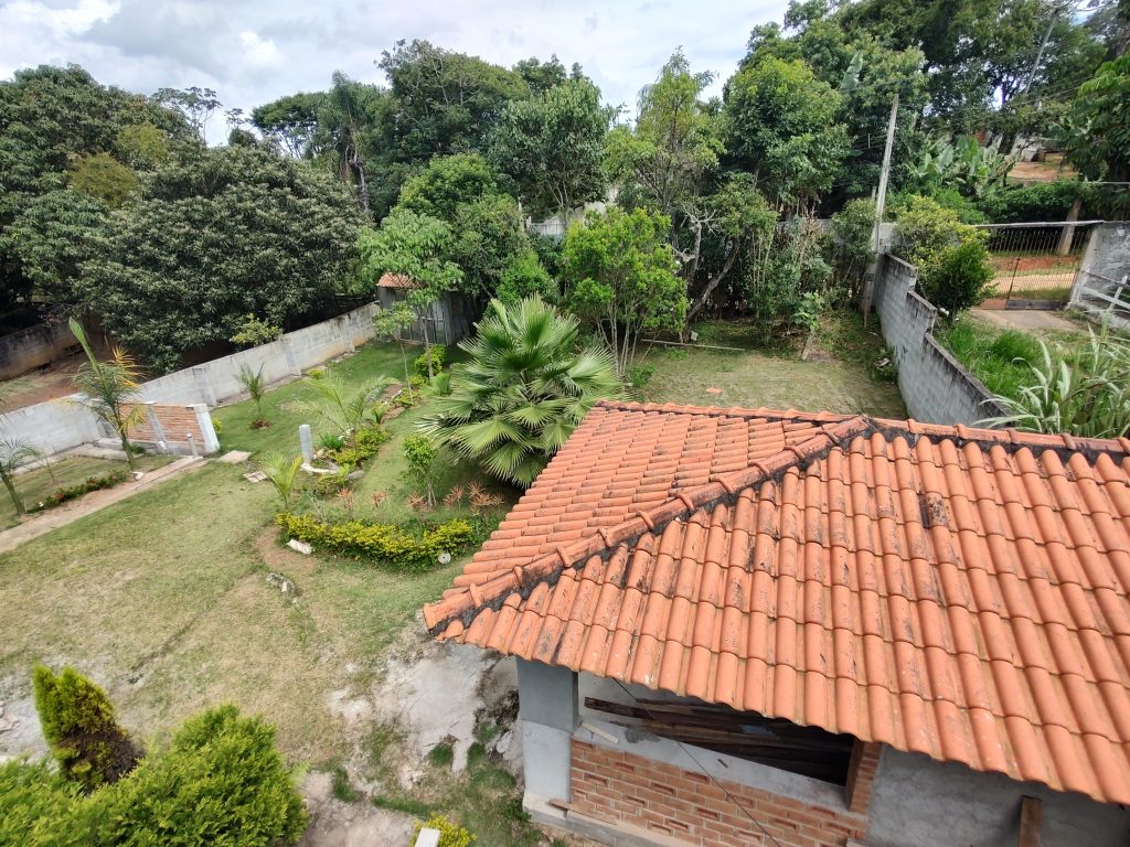 EXCELENTE CHÁCARA DE FÁCIL ACESSO