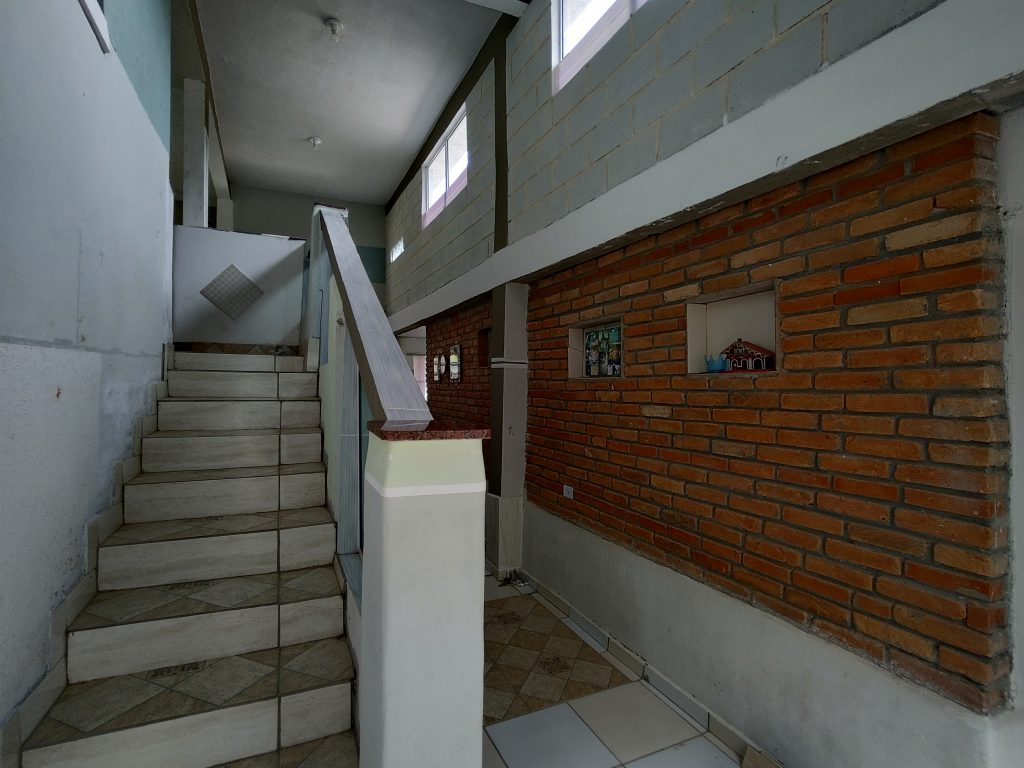 EXCELENTE CHÁCARA DE FÁCIL ACESSO