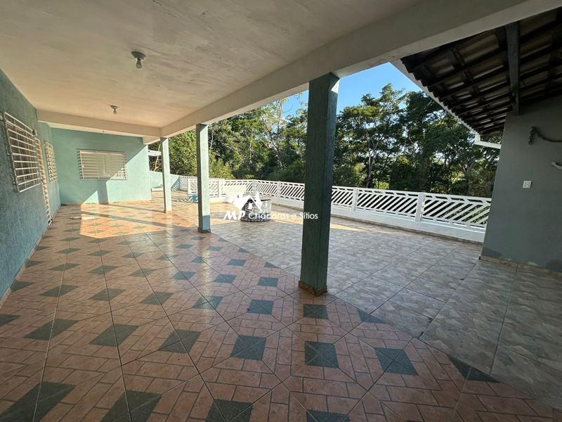 LINDA CHÁCARA EM BIRITIBA MIRIM