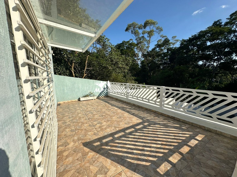 LINDA CHÁCARA EM BIRITIBA MIRIM