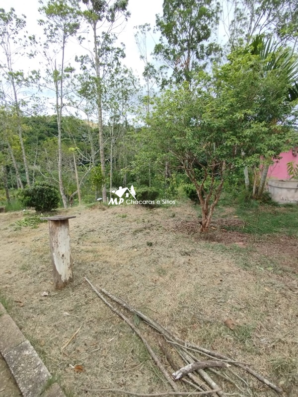 CHÁCARA FUNDOS PARA REPRESA COM VISTA INCRÍVEL!!