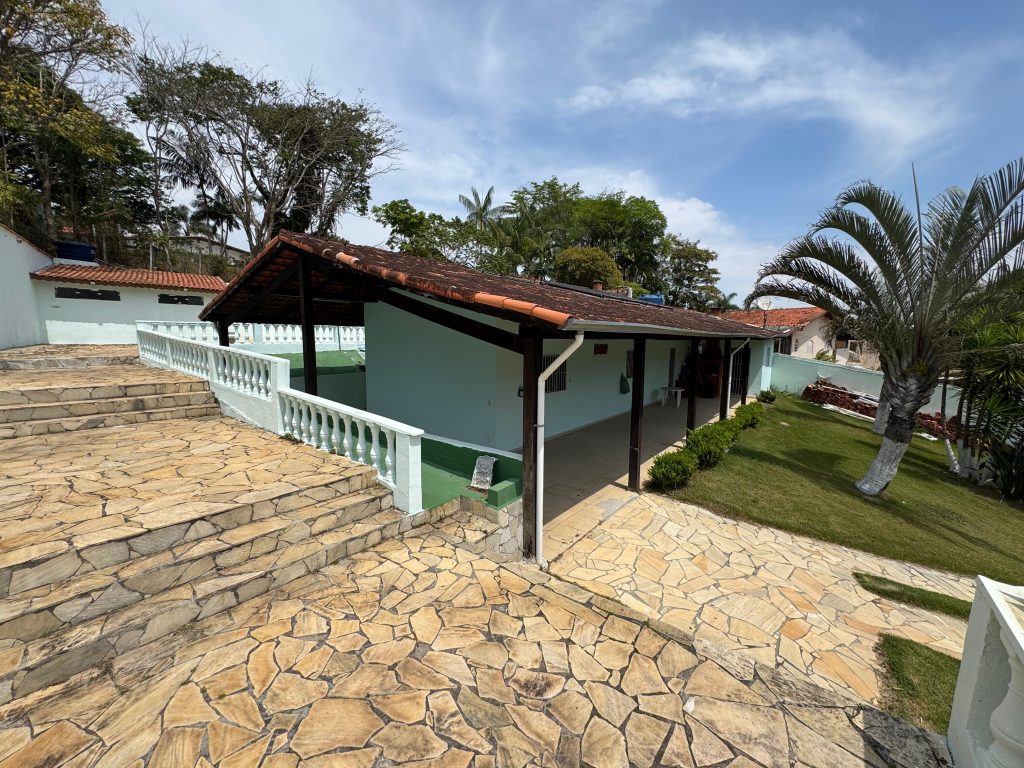 LINDA CHÁCARA EM  BIRITIBA MIRIM