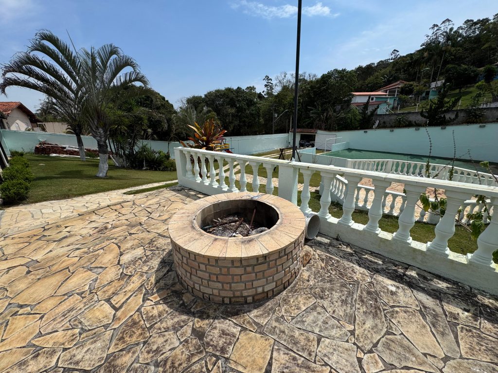 LINDA CHÁCARA EM  BIRITIBA MIRIM