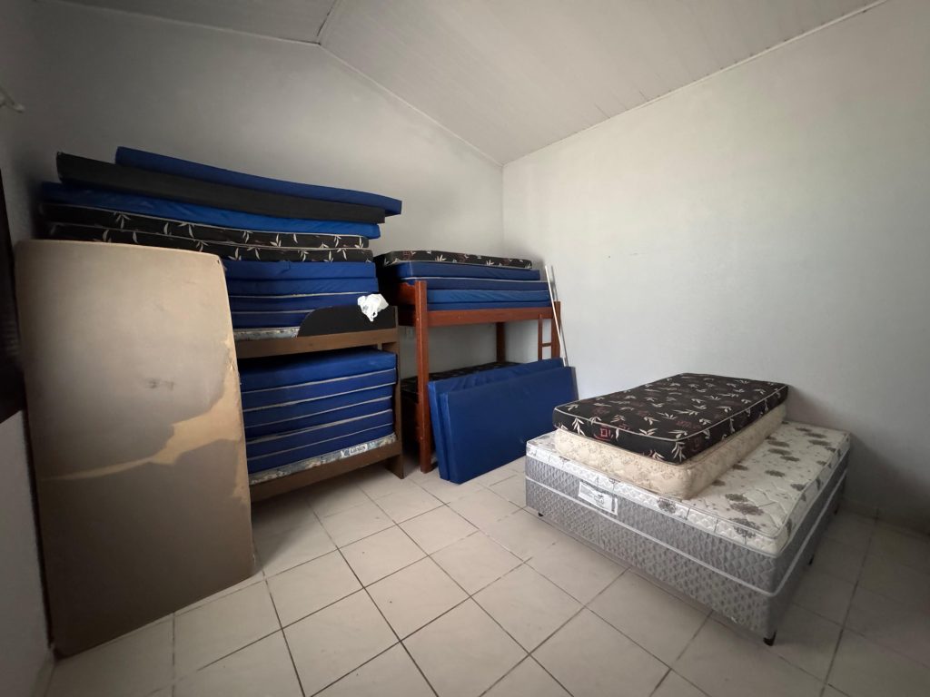 LINDA CHÁCARA EM  BIRITIBA MIRIM