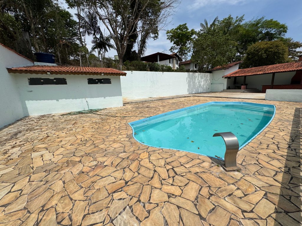 LINDA CHÁCARA EM  BIRITIBA MIRIM