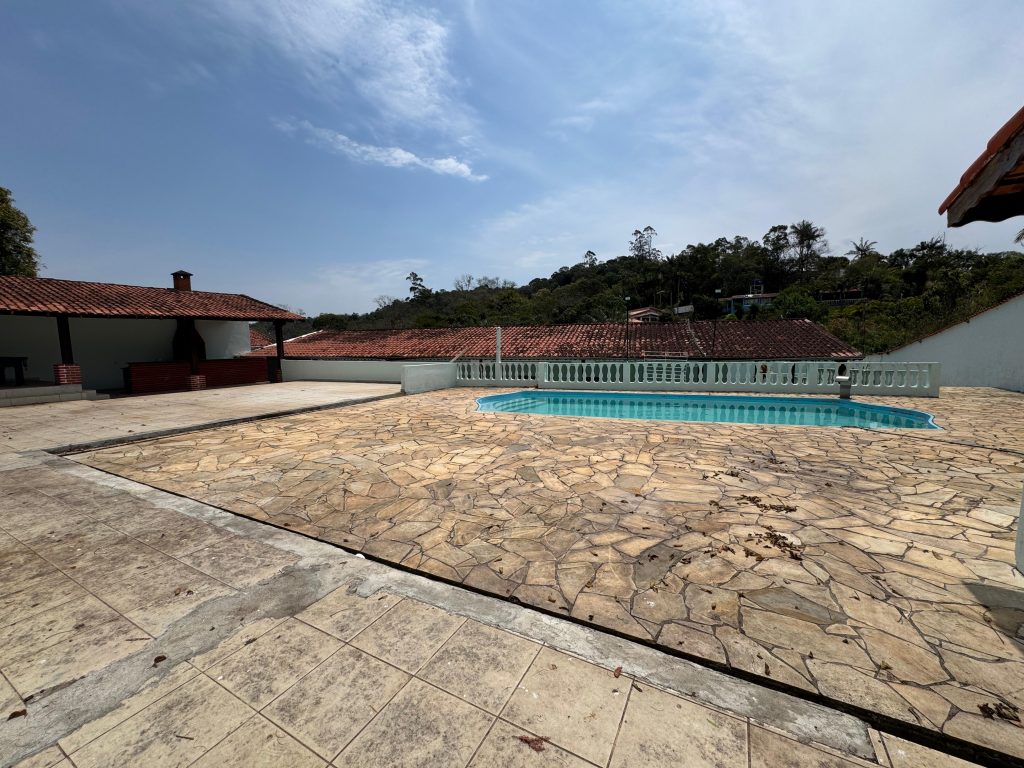 LINDA CHÁCARA EM  BIRITIBA MIRIM