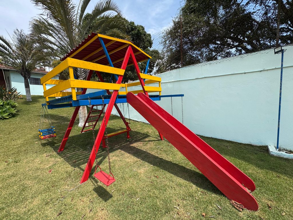 LINDA CHÁCARA EM  BIRITIBA MIRIM