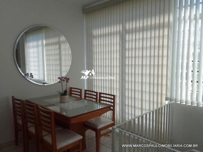 CASA COM COMÉRCIO EM BIRITIBA MIRIM