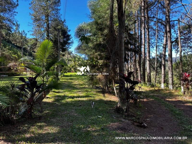 LINDA CHÁCARA EM BIRITIBA USSU