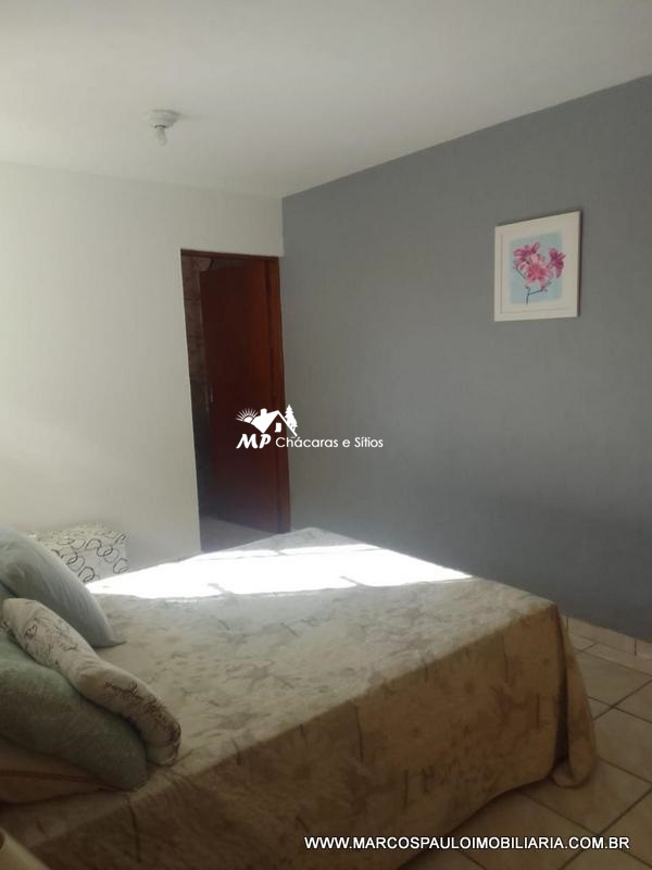 CASA COM COMÉRCIO EM BIRITIBA MIRIM