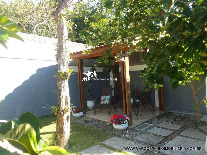 CASA COM COMÉRCIO EM BIRITIBA MIRIM