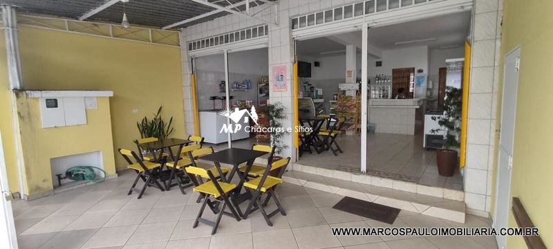 CASA COM COMÉRCIO EM BIRITIBA MIRIM