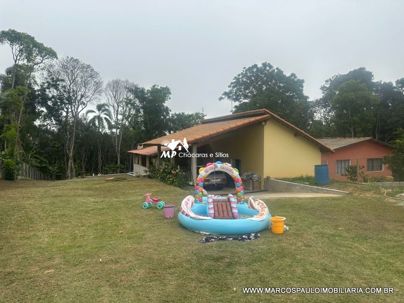 SÍTIO ENCANTADOR EM MOGI DAS CRUZES