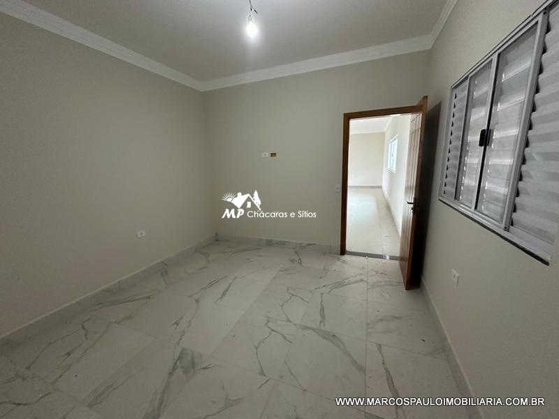 CHÁCARA ESPETACULAR FUNDOS PARA REPRESA