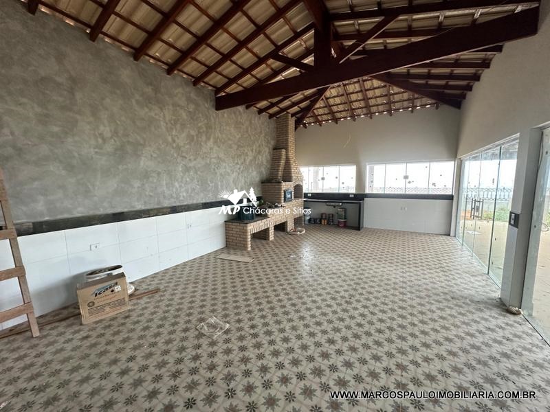 CHÁCARA ESPETACULAR FUNDOS PARA REPRESA