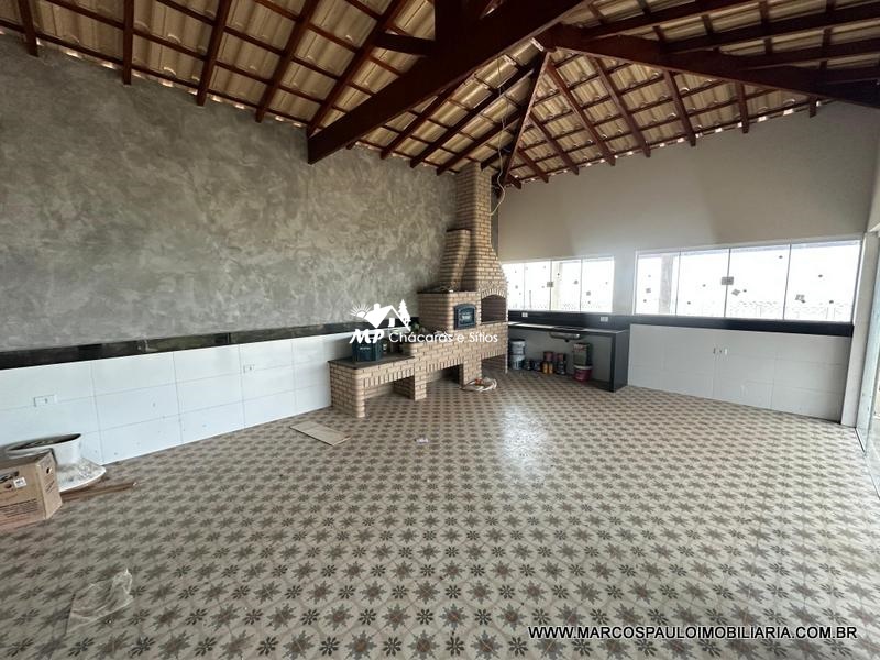 CHÁCARA ESPETACULAR FUNDOS PARA REPRESA