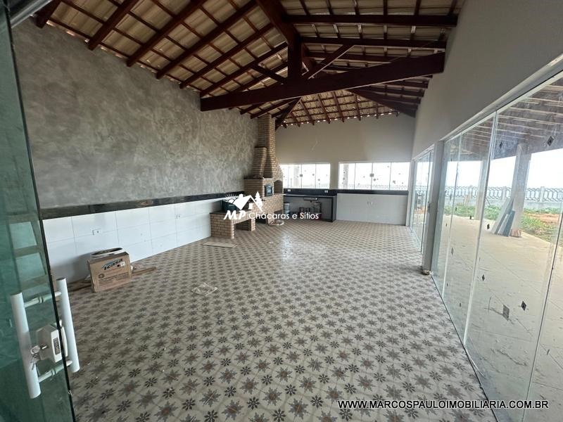 CHÁCARA ESPETACULAR FUNDOS PARA REPRESA