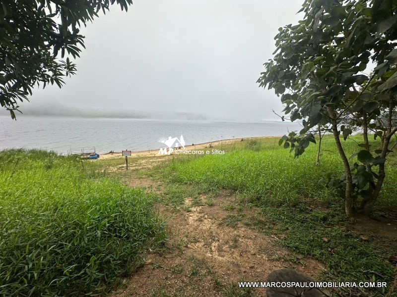 SÍTIO ENCANTADOR EM MOGI DAS CRUZES