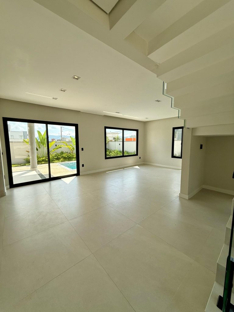 CASA MODERNA COM CONCEITO ABERTO – MOSAICO ESSENCE