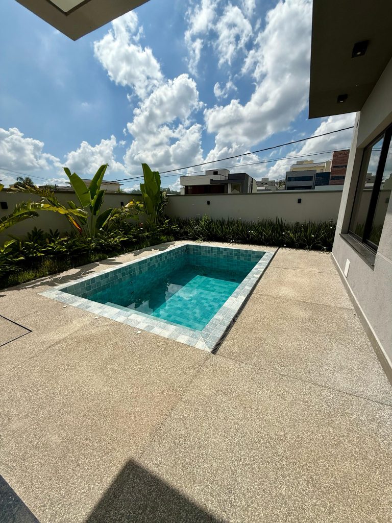 CASA MODERNA COM CONCEITO ABERTO – MOSAICO ESSENCE