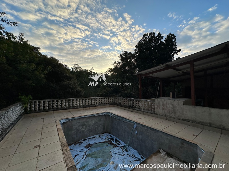CHÁCARA NA REGIÃO DE MOGI DAS CRUZES