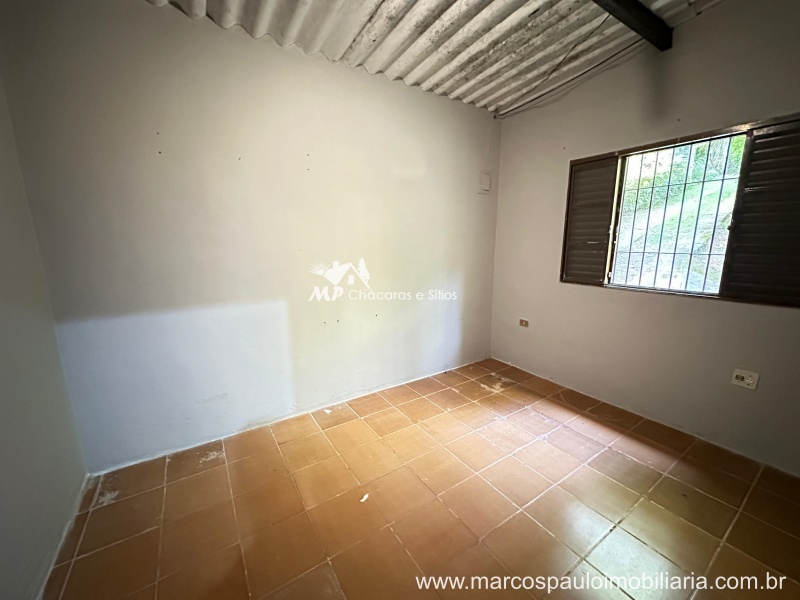 CHÁCARA NA REGIÃO DE MOGI DAS CRUZES