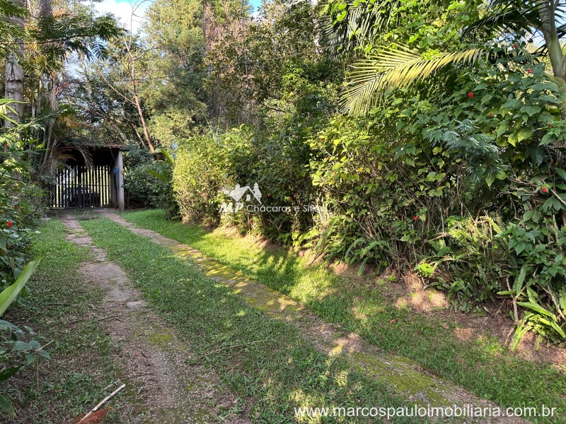 CHÁCARA NA REGIÃO DE MOGI DAS CRUZES