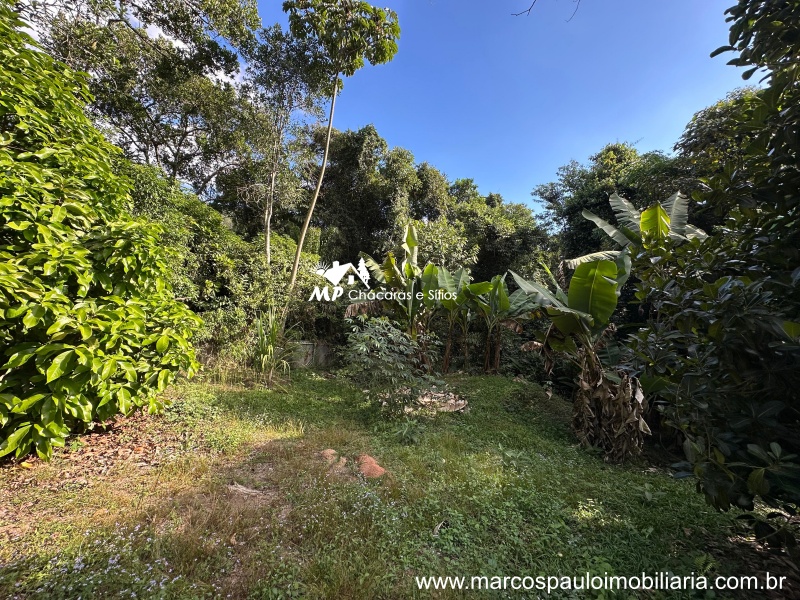 CHÁCARA COM 2 CASAS