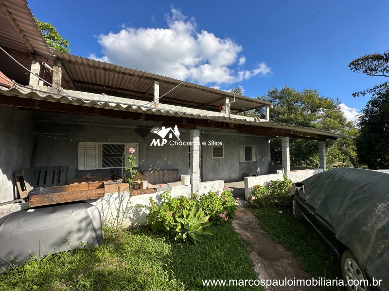 CHÁCARA COM 2 CASAS