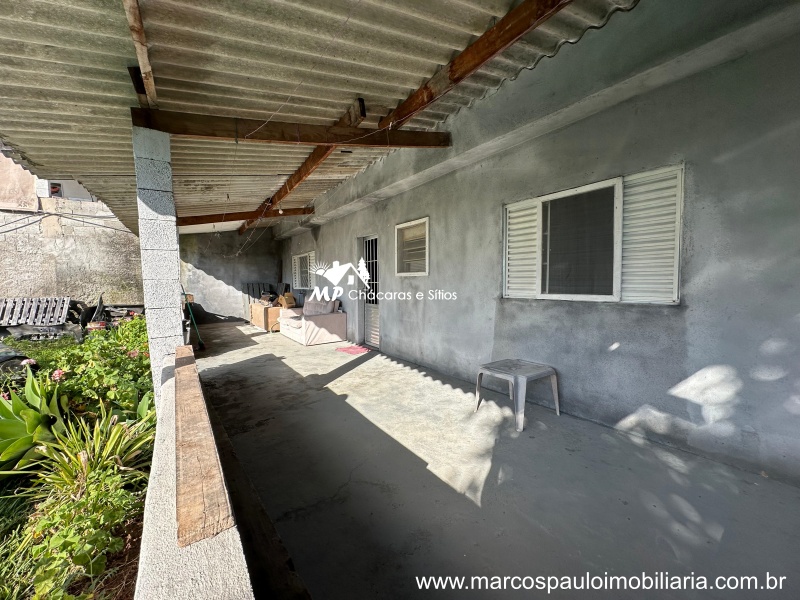 CHÁCARA COM 2 CASAS