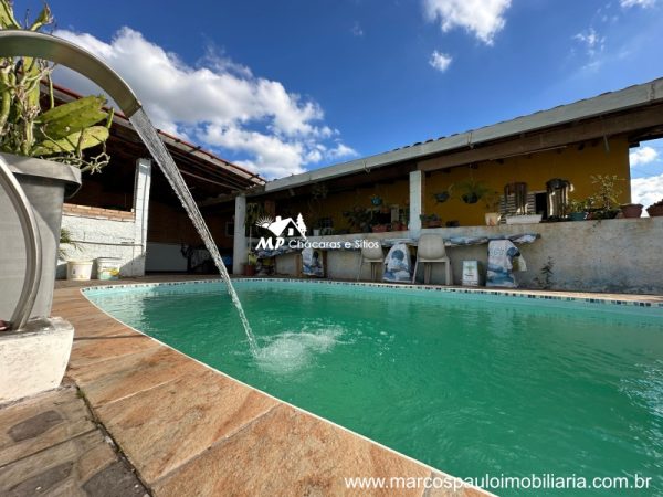 CHÁCARA COM 2 CASAS