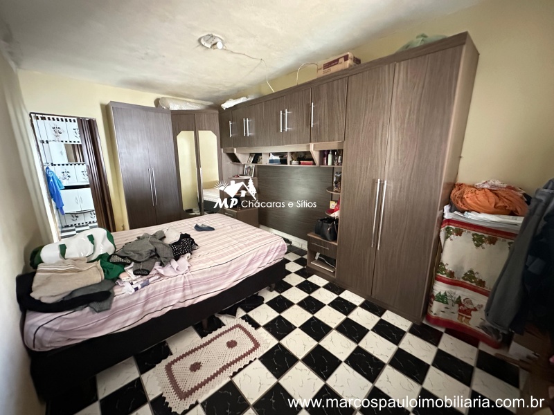 CHÁCARA COM 2 CASAS