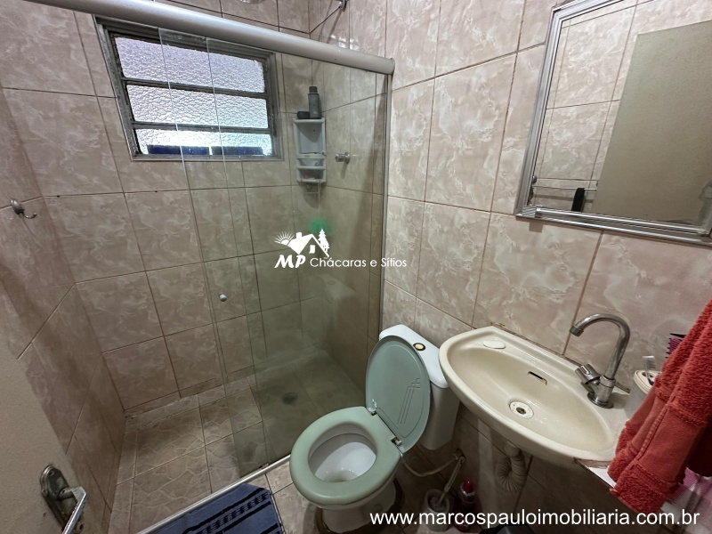 CHÁCARA COM 2 CASAS