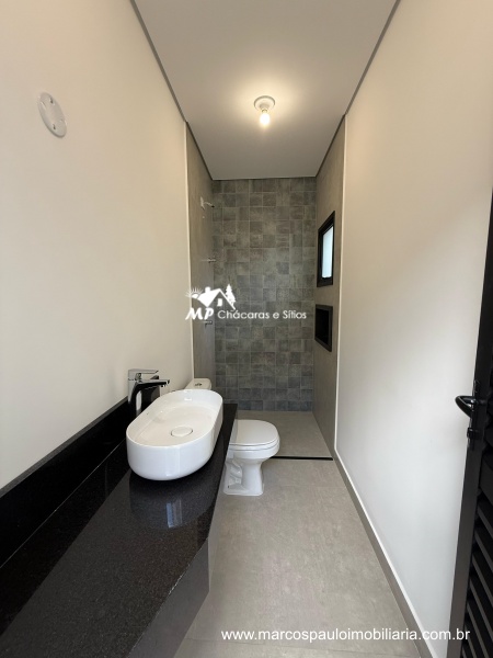 CASA MAGNÍFICA EM CONDOMÍNIO FECHADO – MOGI DAS CRUZES