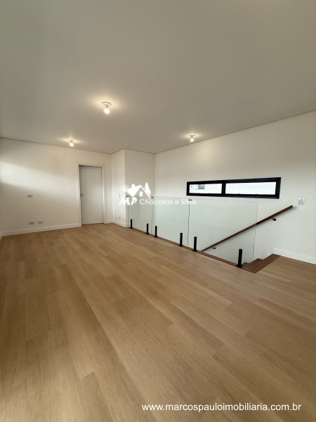 CASA MAGNÍFICA EM CONDOMÍNIO FECHADO – MOGI DAS CRUZES