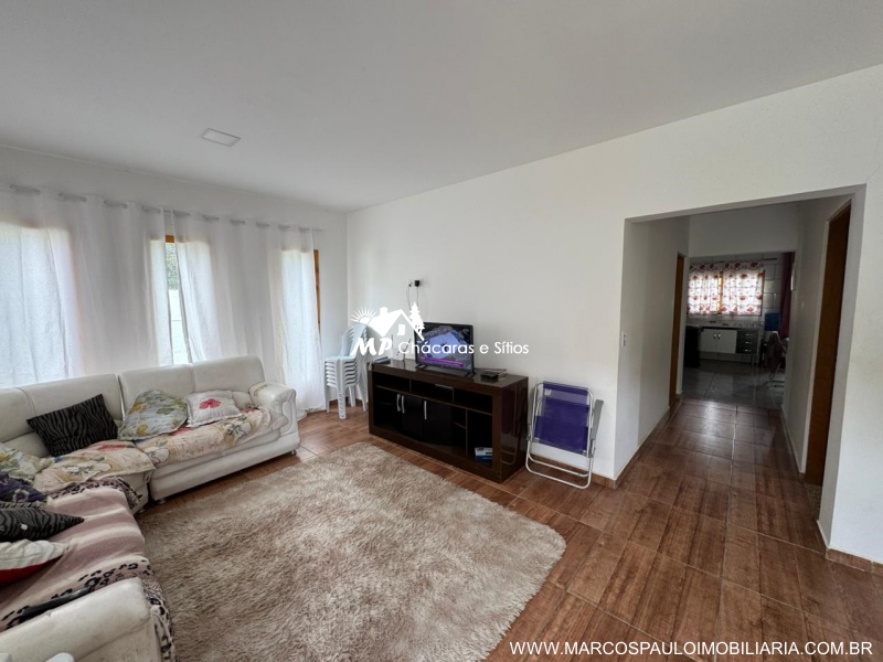 CHÁCARA MARAVILHOSA COM 3 LAGOS