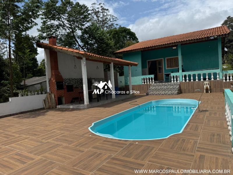 CHÁCARA MARAVILHOSA COM 3 LAGOS