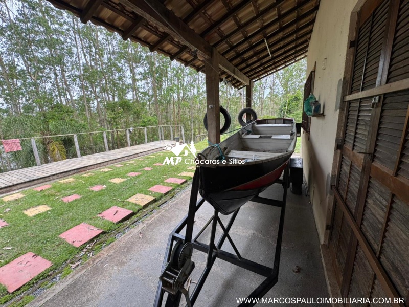 CHÁCARA FUNDOS PARA REPRESA