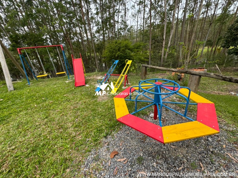 CHÁCARA FUNDOS PARA REPRESA